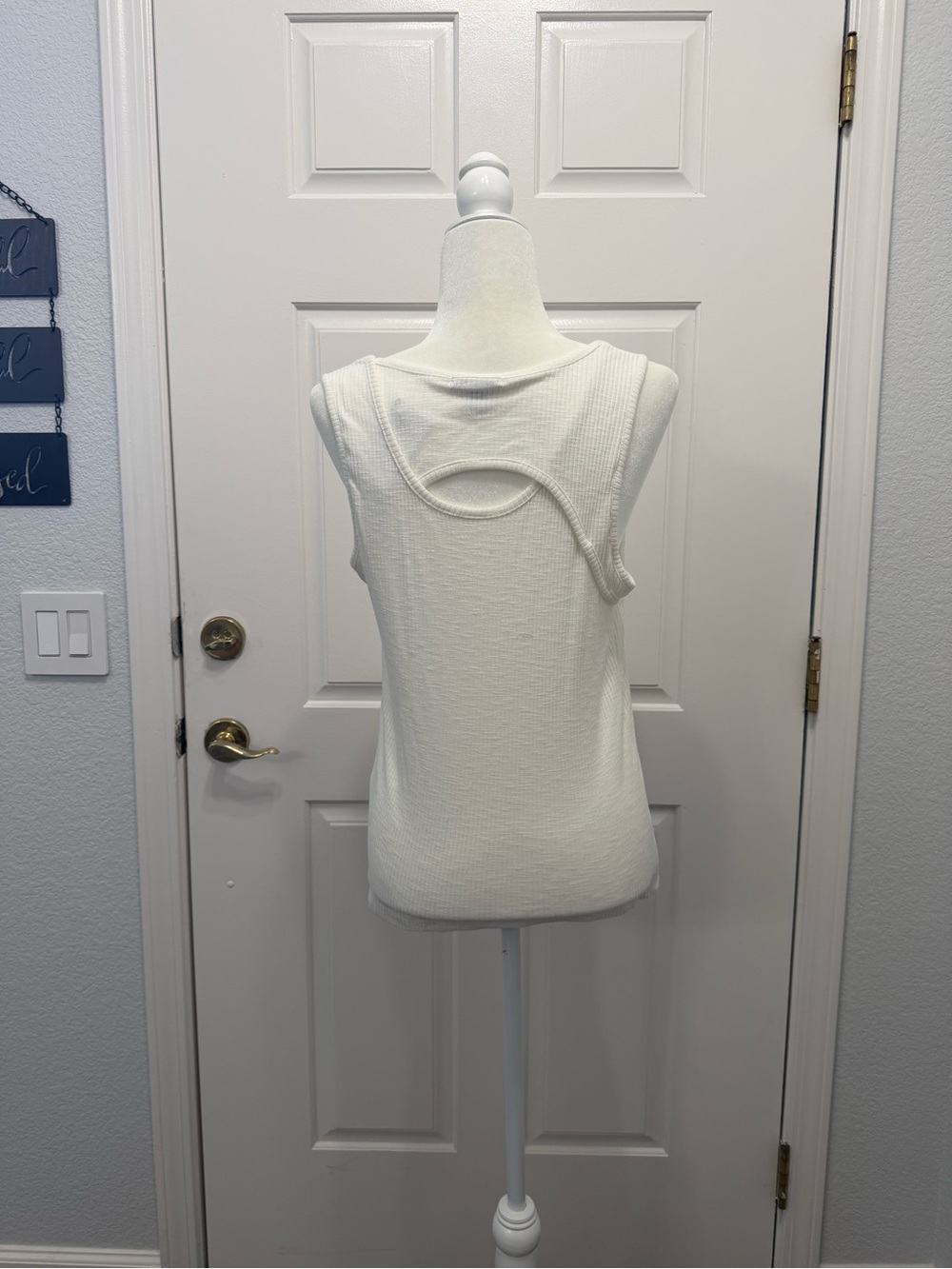 Nine West Ribbed Tank - Picture 6 of 10